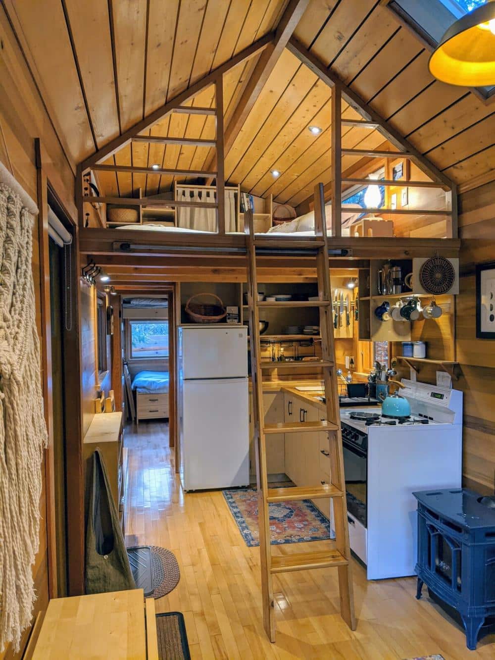 Gorgeous Tiny House in South of Canada