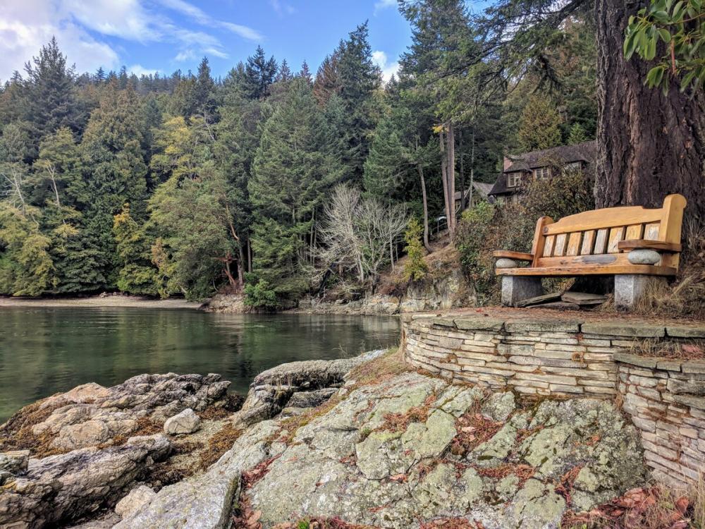 Gorgeous Tiny House in South of Canada