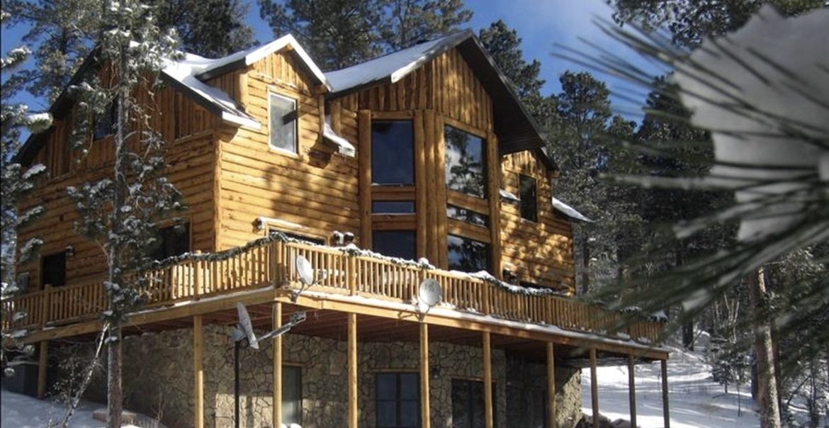 Rustic Log Cabin with Hot Tub Near Historic Deadwood South Dakota