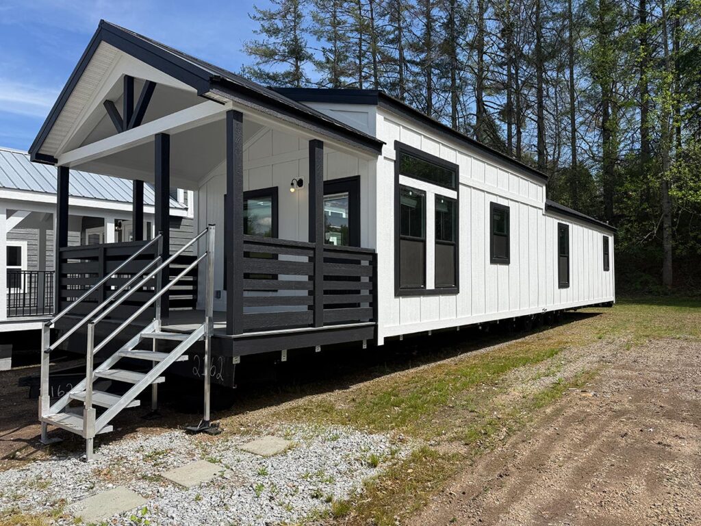 Check Out This Stunning Tiny House With a Beautiful Interior