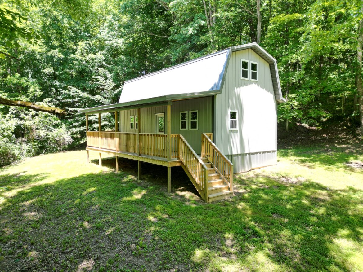2-Story Cabin on 5.29 Acres by the Creek for $124,900